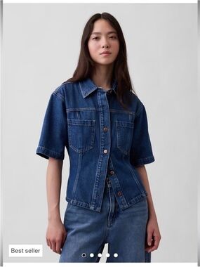 Gap NWT UltraSoft Denim Pocket Shirt Size Large in Medium Wash